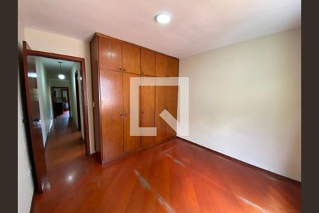 Casa à venda com 3 quartos, 130m² em Jardim Lar Sao Paulo, São Paulo