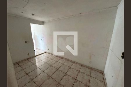 Casa à venda com 3 quartos, 120m² em Jardim Guairaca, São Paulo