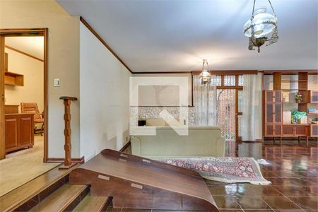 Casa à venda com 3 quartos, 312m² em Chácara Monte Alegre, São Paulo