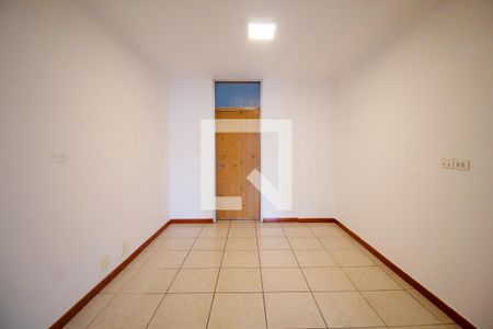 Apartamento para alugar com 3 quartos, 156m² em Cerqueira César, São Paulo
