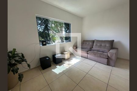 Sala de casa para alugar com 2 quartos, 80m² em Vila Sao Silvestre, Barueri