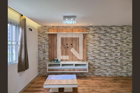 Sala  de casa de condomínio para alugar com 2 quartos, 98m² em Jardim Adriana, Guarulhos