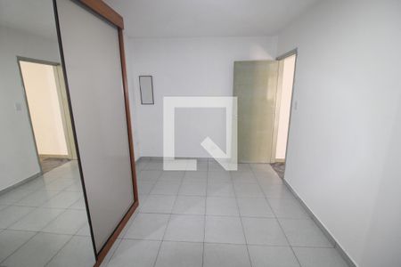 Quarto 1 de casa para alugar com 2 quartos, 90m² em Jardim Poleti, São Paulo