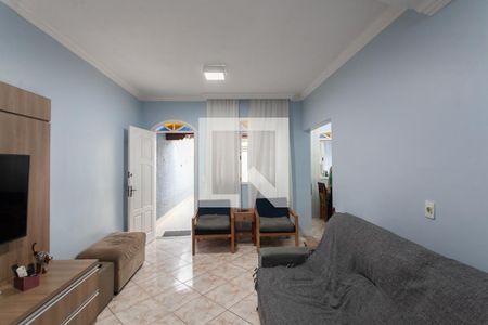 Sala de casa à venda com 3 quartos, 180m² em Serrano, Belo Horizonte