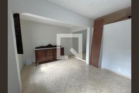 Sala de casa para alugar com 4 quartos, 130m² em Quintino Bocaiúva, Rio de Janeiro