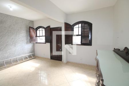 Sala de casa para alugar com 4 quartos, 130m² em Quintino Bocaiúva, Rio de Janeiro