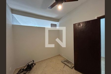 Quarto 1 de casa para alugar com 4 quartos, 130m² em Quintino Bocaiúva, Rio de Janeiro