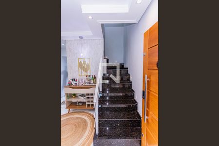 Escada de casa à venda com 3 quartos, 180m² em Vila Carolina, São Paulo