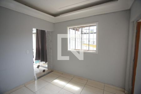 Sala de casa para alugar com 2 quartos, 92m² em Madre Gertrudes, Belo Horizonte