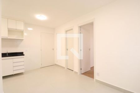 Sala/Cozinha/Área de serviço de apartamento para alugar com 2 quartos, 34m² em Barra Funda, São Paulo
