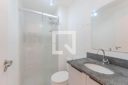Banheiro de kitnet/studio para alugar com 1 quarto, 21m² em Bela Vista, São Paulo