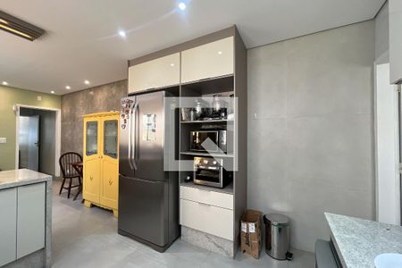 Casa à venda com 3 quartos, 281m² em Jardim Libano, São Paulo