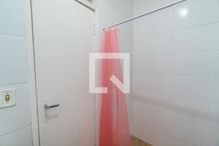 Banheiro de casa para alugar com 1 quarto, 67m² em Vila Campestre, São Paulo