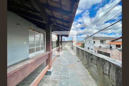 Casa para alugar com 3 quartos, 336m² em Graça, Belo Horizonte