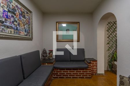 Sala 2 de casa à venda com 5 quartos, 200m² em Conjunto Lagoa, Belo Horizonte