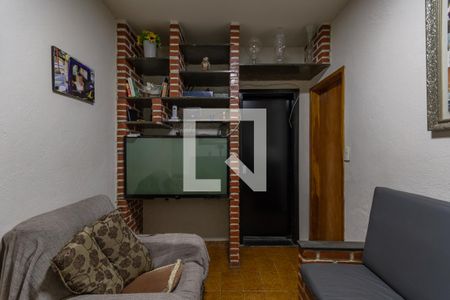 Sala 2 de casa à venda com 5 quartos, 200m² em Conjunto Lagoa, Belo Horizonte