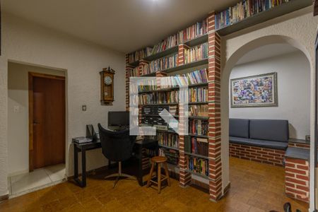 Sala 3 de casa à venda com 5 quartos, 200m² em Conjunto Lagoa, Belo Horizonte