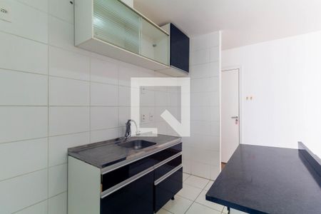Cozinha de apartamento à venda com 2 quartos, 58m² em Vila Ema, São Paulo