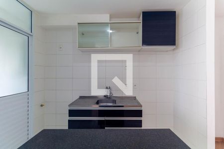 Cozinha de apartamento à venda com 2 quartos, 58m² em Vila Ema, São Paulo