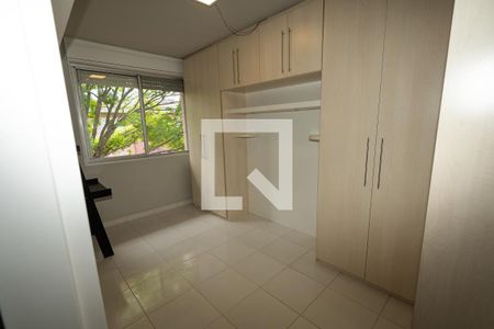 Quarto 1 de apartamento para alugar com 2 quartos, 50m² em Jardim Itu, Porto Alegre