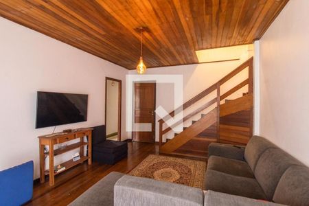 Sala de casa para alugar com 3 quartos, 300m² em Uberaba, Curitiba