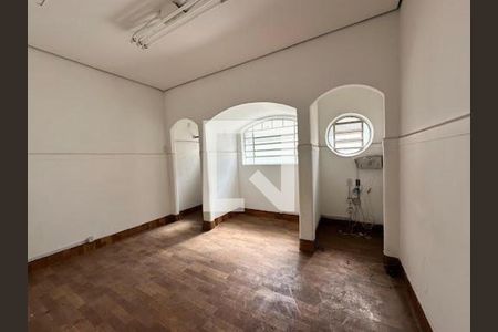 Casa à venda com 6 quartos, 400m² em Santa Cecilia, São Paulo