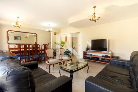 Casa à venda com 3 quartos, 221m² em Rio Pequeno, São Paulo