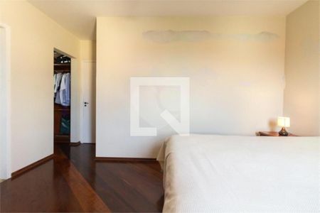 Casa à venda com 3 quartos, 221m² em Rio Pequeno, São Paulo