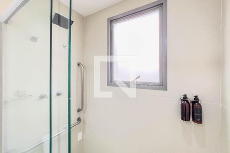 Banheiro de kitnet/studio para alugar com 1 quarto, 36m² em Sacoma, São Paulo