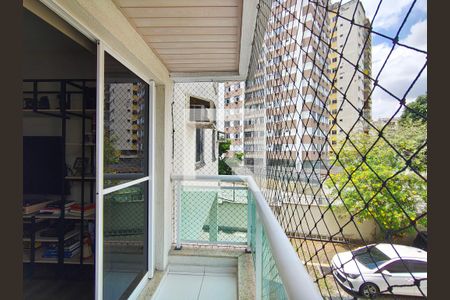 Varanda - Sala de apartamento para alugar com 3 quartos, 77m² em Tanque, Rio de Janeiro