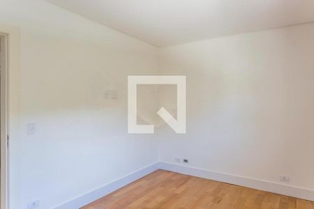 Casa à venda com 4 quartos, 700m² em Jardim Marajoara, São Paulo