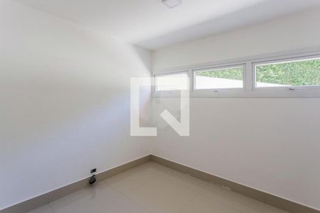 Casa à venda com 4 quartos, 700m² em Jardim Marajoara, São Paulo