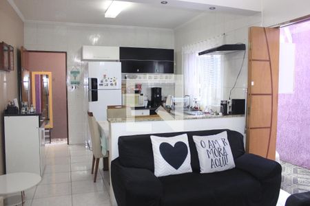 Sala com cozinha (casa 2) de casa à venda com 5 quartos, 150m² em Jardim Cocaia, Guarulhos
