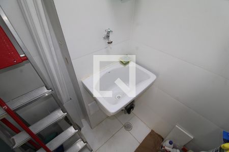 Sala / Cozinha / Área de Serviço de apartamento para alugar com 2 quartos, 42m² em Carandiru, São Paulo