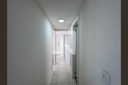 Corredor de apartamento para alugar com 2 quartos, 81m² em Barra da Tijuca, Rio de Janeiro