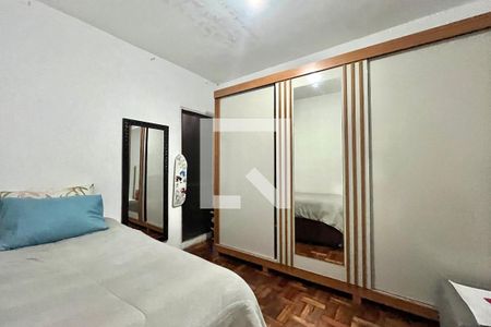 Quarto 3 de casa para alugar com 3 quartos, 286m² em Jardim Itacolomi, São Paulo