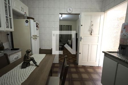 Cozinha de casa para alugar com 5 quartos, 164m² em Vila Linda, Santo André