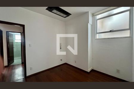 sala  de apartamento à venda com 3 quartos, 105m² em São Lucas, Belo Horizonte