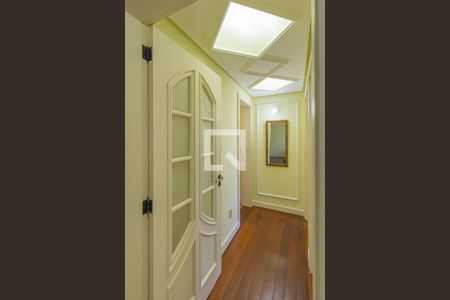 Corredor de apartamento à venda com 2 quartos, 140m² em Centro, Canoas