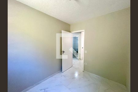 Quarto 2 de apartamento para alugar com 2 quartos, 44m² em Jardim Nova Cidade, Guarulhos