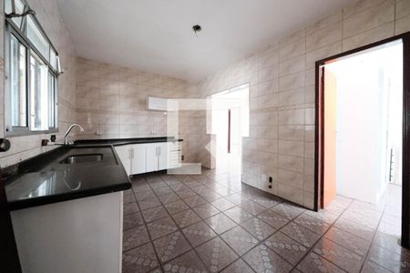 Sala/Cozinha de casa para alugar com 3 quartos, 110m² em Vila Paranagua, São Paulo