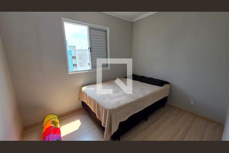 Quarto de apartamento para alugar com 2 quartos, 46m² em Parque Santa Rosa, Suzano