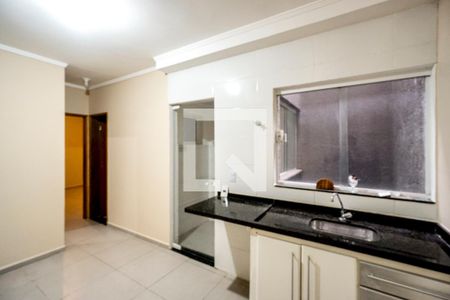 Sala e cozinha de apartamento à venda com 2 quartos, 45m² em Vila Carrão, São Paulo