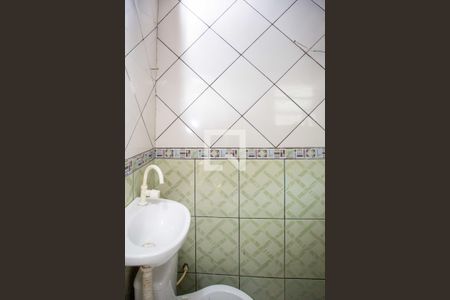 Banheiro de casa para alugar com 1 quarto, 30m² em Conceição, Diadema