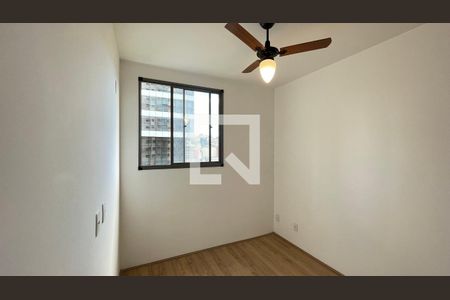 Quarto 1 de apartamento para alugar com 2 quartos, 43m² em Santo Cristo, Rio de Janeiro