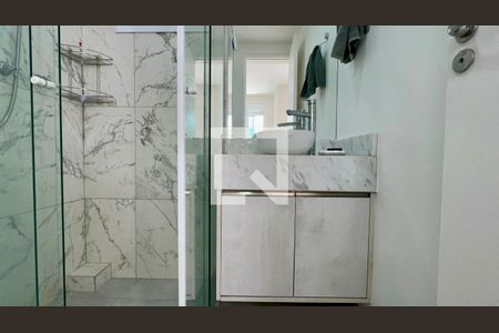 Banheiro de apartamento à venda com 2 quartos, 120m² em Vila Anglo Brasileira, São Paulo