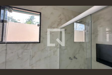 Banheiro quarto 1 de casa de condomínio para alugar com 5 quartos, 300m² em Recreio dos Bandeirantes, Rio de Janeiro