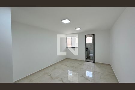 Quarto 1 de casa de condomínio para alugar com 5 quartos, 300m² em Recreio dos Bandeirantes, Rio de Janeiro