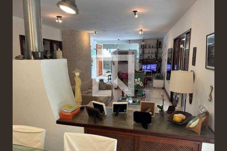 Casa à venda com 3 quartos, 662m² em Freguesia (Jacarepaguá), Rio de Janeiro