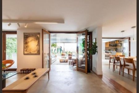 Casa à venda com 3 quartos, 608m² em Jardim Everest, São Paulo